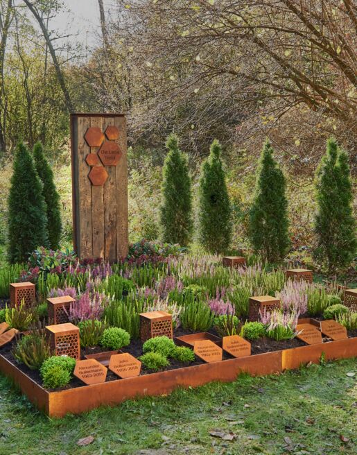 B I E N E N H A I N - eine besondere Gemeinschaftsgrabanlage