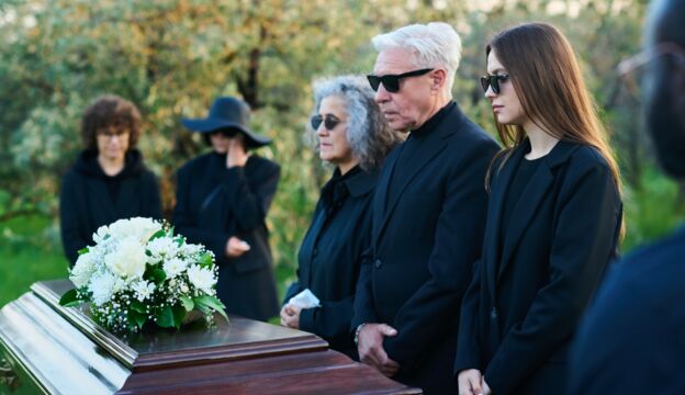 Bestattungen Schweden – Trauerbegleiter & Bestatter  